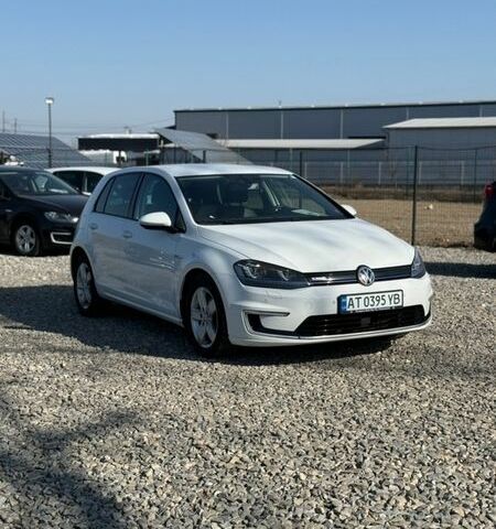 Белый Фольксваген e-Golf, объемом двигателя 0 л и пробегом 120 тыс. км за 9000 $, фото 1 на Automoto.ua