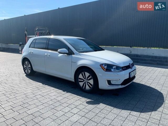 Белый Фольксваген e-Golf, объемом двигателя 0 л и пробегом 91 тыс. км за 8000 $, фото 1 на Automoto.ua