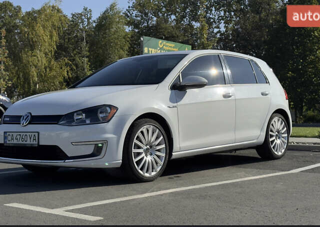 Білий Фольксваген e-Golf, об'ємом двигуна 0 л та пробігом 60 тис. км за 8800 $, фото 1 на Automoto.ua