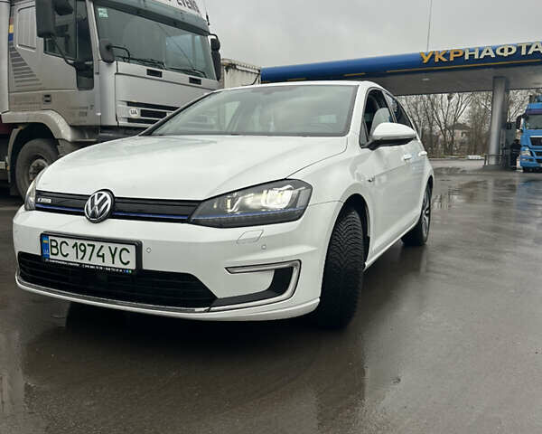 Білий Фольксваген e-Golf, об'ємом двигуна 0 л та пробігом 66 тис. км за 7500 $, фото 1 на Automoto.ua