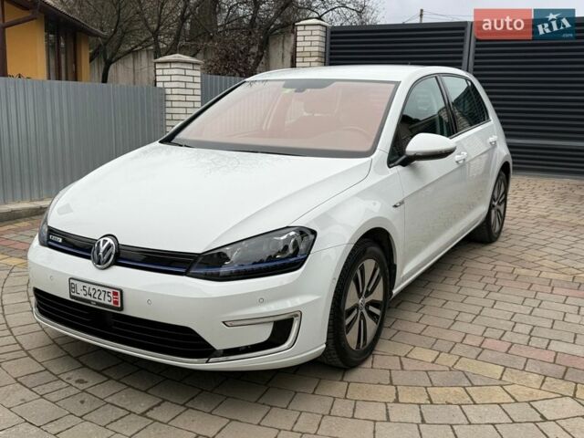 Білий Фольксваген e-Golf, об'ємом двигуна 0 л та пробігом 34 тис. км за 10999 $, фото 1 на Automoto.ua