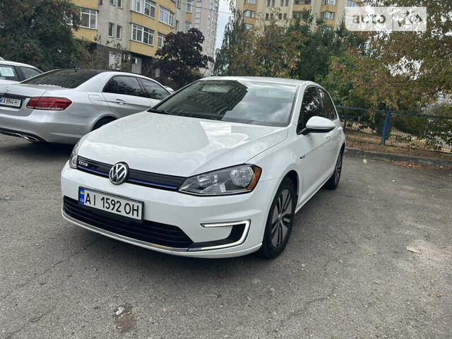 Білий Фольксваген e-Golf, об'ємом двигуна 0 л та пробігом 81 тис. км за 12999 $, фото 1 на Automoto.ua