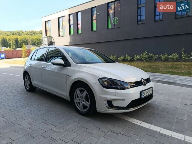 Белый Фольксваген e-Golf, объемом двигателя 0 л и пробегом 155 тыс. км за 7650 $, фото 1 на Automoto.ua