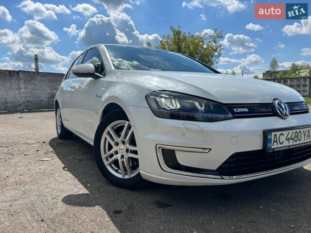 Білий Фольксваген e-Golf, об'ємом двигуна 0 л та пробігом 110 тис. км за 9800 $, фото 1 на Automoto.ua