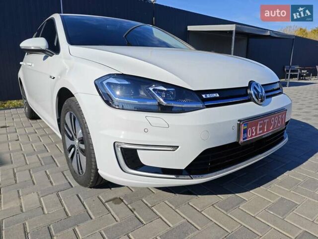 Білий Фольксваген e-Golf, об'ємом двигуна 0 л та пробігом 96 тис. км за 13150 $, фото 1 на Automoto.ua