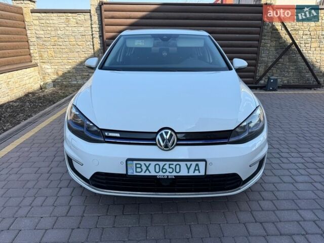 Білий Фольксваген e-Golf, об'ємом двигуна 0 л та пробігом 103 тис. км за 12800 $, фото 1 на Automoto.ua