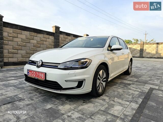 Белый Фольксваген e-Golf, объемом двигателя 0 л и пробегом 65 тыс. км за 14000 $, фото 1 на Automoto.ua