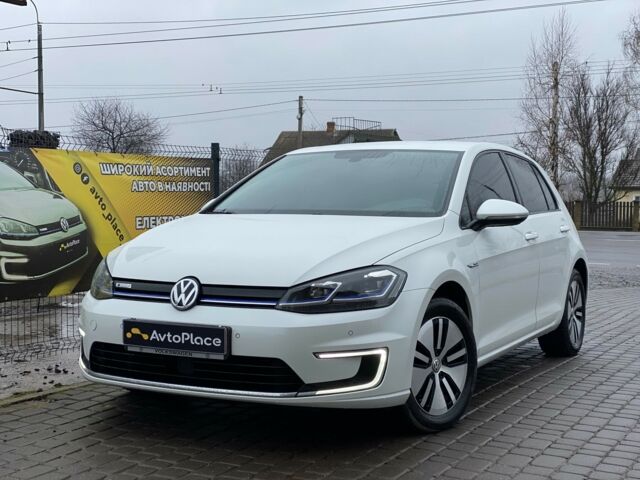 Белый Фольксваген e-Golf, объемом двигателя 0 л и пробегом 74 тыс. км за 15450 $, фото 1 на Automoto.ua