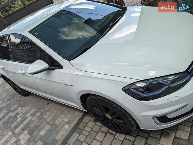 Білий Фольксваген e-Golf, об'ємом двигуна 0 л та пробігом 170 тис. км за 13200 $, фото 1 на Automoto.ua