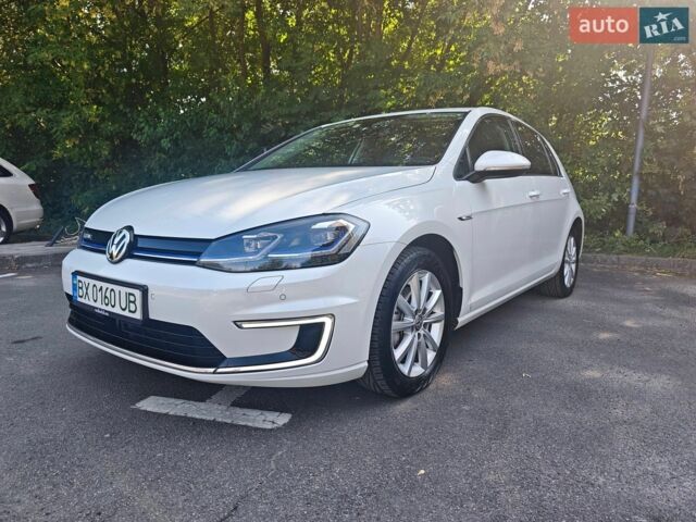 Білий Фольксваген e-Golf, об'ємом двигуна 0 л та пробігом 61 тис. км за 13450 $, фото 1 на Automoto.ua