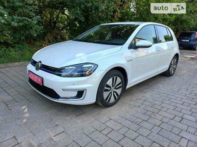 Белый Фольксваген e-Golf, объемом двигателя 0 л и пробегом 211 тыс. км за 16700 $, фото 1 на Automoto.ua