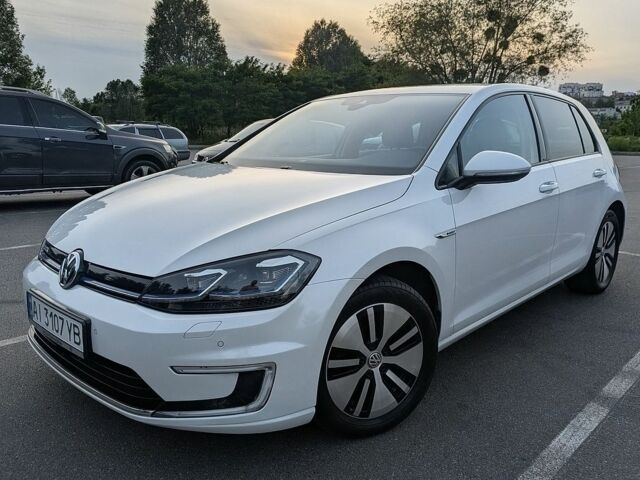 Білий Фольксваген e-Golf, об'ємом двигуна 0 л та пробігом 154 тис. км за 13500 $, фото 1 на Automoto.ua