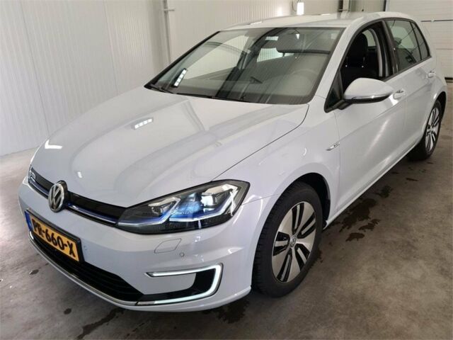 Білий Фольксваген e-Golf, об'ємом двигуна 0 л та пробігом 68 тис. км за 15700 $, фото 1 на Automoto.ua