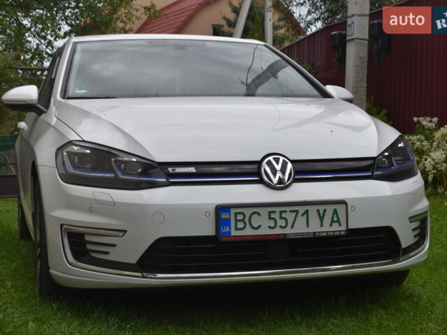 Білий Фольксваген e-Golf, об'ємом двигуна 0 л та пробігом 94 тис. км за 13600 $, фото 1 на Automoto.ua