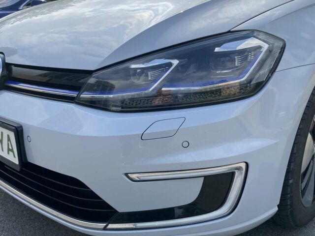 Белый Фольксваген e-Golf, объемом двигателя 0 л и пробегом 83 тыс. км за 14100 $, фото 1 на Automoto.ua