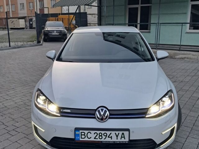 Білий Фольксваген e-Golf, об'ємом двигуна 0 л та пробігом 78 тис. км за 12000 $, фото 1 на Automoto.ua