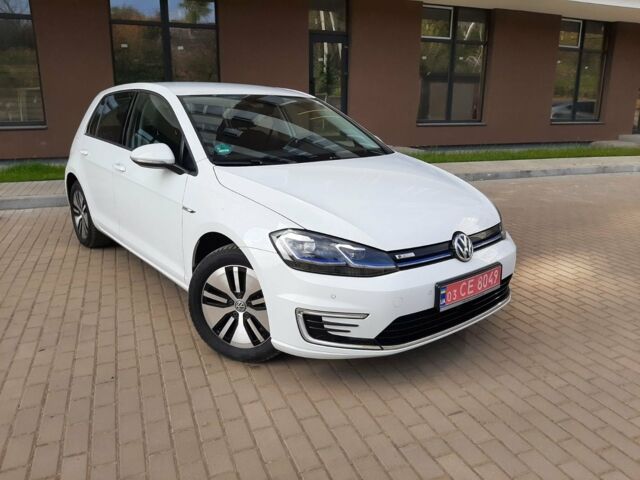 Білий Фольксваген e-Golf, об'ємом двигуна 0 л та пробігом 12 тис. км за 20700 $, фото 1 на Automoto.ua