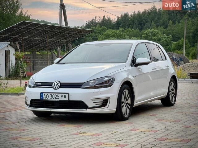 Белый Фольксваген e-Golf, объемом двигателя 0 л и пробегом 100 тыс. км за 14600 $, фото 1 на Automoto.ua