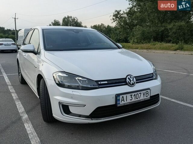 Білий Фольксваген e-Golf, об'ємом двигуна 0 л та пробігом 150 тис. км за 12300 $, фото 1 на Automoto.ua