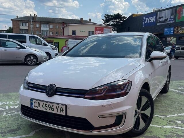Білий Фольксваген e-Golf, об'ємом двигуна 0 л та пробігом 150 тис. км за 13500 $, фото 1 на Automoto.ua
