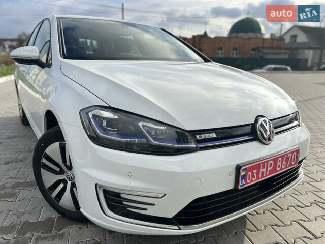 Белый Фольксваген e-Golf, объемом двигателя 0 л и пробегом 56 тыс. км за 13200 $, фото 1 на Automoto.ua