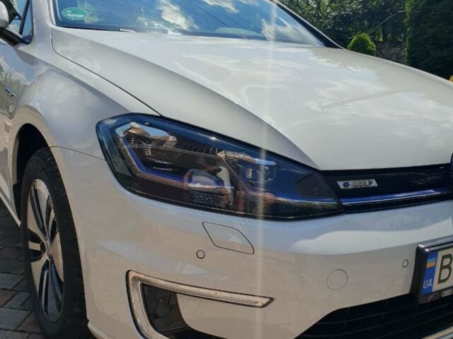 Білий Фольксваген e-Golf, об'ємом двигуна 0 л та пробігом 16 тис. км за 21999 $, фото 1 на Automoto.ua