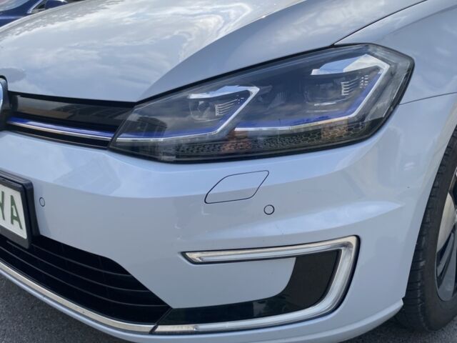 Белый Фольксваген e-Golf, объемом двигателя 0 л и пробегом 83 тыс. км за 14100 $, фото 1 на Automoto.ua