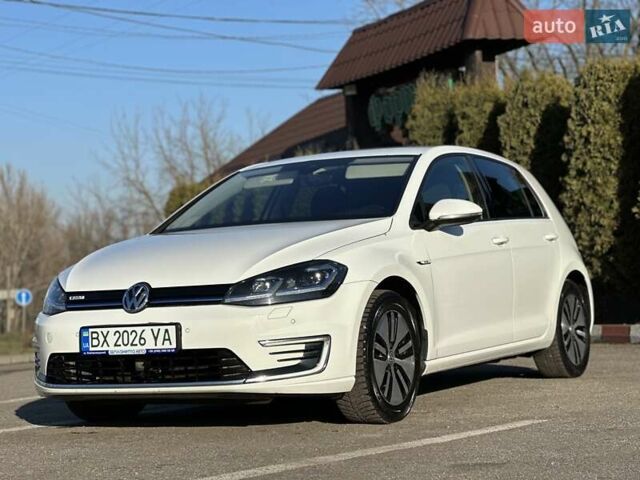 Білий Фольксваген e-Golf, об'ємом двигуна 0 л та пробігом 126 тис. км за 11900 $, фото 1 на Automoto.ua