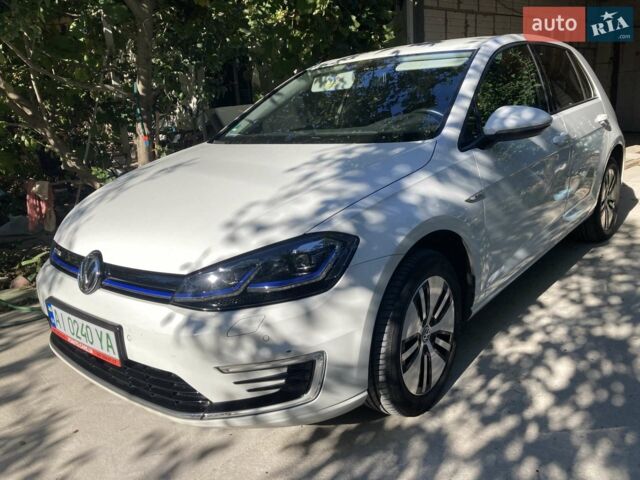Білий Фольксваген e-Golf, об'ємом двигуна 0 л та пробігом 67 тис. км за 15500 $, фото 1 на Automoto.ua