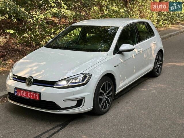 Білий Фольксваген e-Golf, об'ємом двигуна 0 л та пробігом 116 тис. км за 14200 $, фото 1 на Automoto.ua