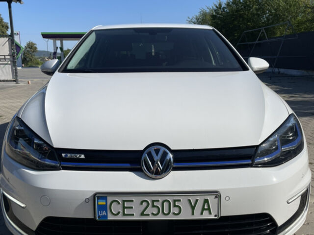 Белый Фольксваген e-Golf, объемом двигателя 0 л и пробегом 110 тыс. км за 14300 $, фото 1 на Automoto.ua