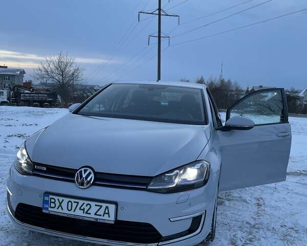 Білий Фольксваген e-Golf, об'ємом двигуна 0 л та пробігом 35 тис. км за 15900 $, фото 1 на Automoto.ua