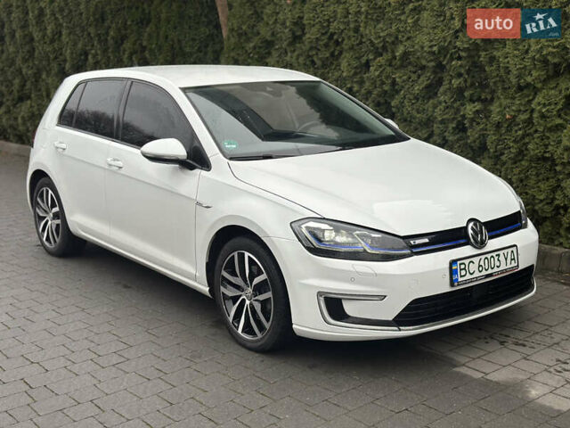 Білий Фольксваген e-Golf, об'ємом двигуна 0 л та пробігом 60 тис. км за 15490 $, фото 1 на Automoto.ua