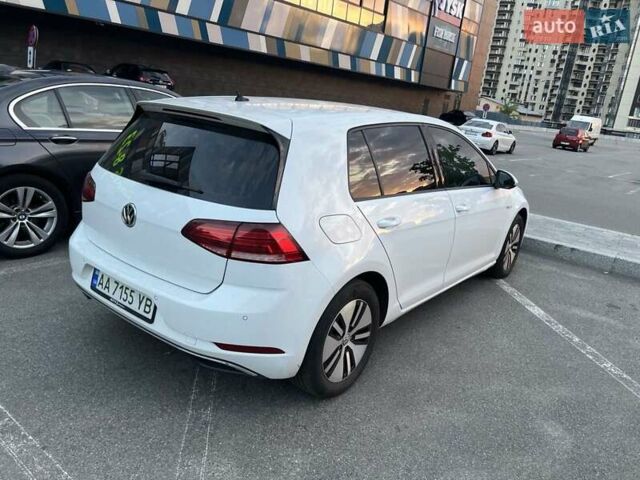 Белый Фольксваген e-Golf, объемом двигателя 0 л и пробегом 90 тыс. км за 15700 $, фото 1 на Automoto.ua