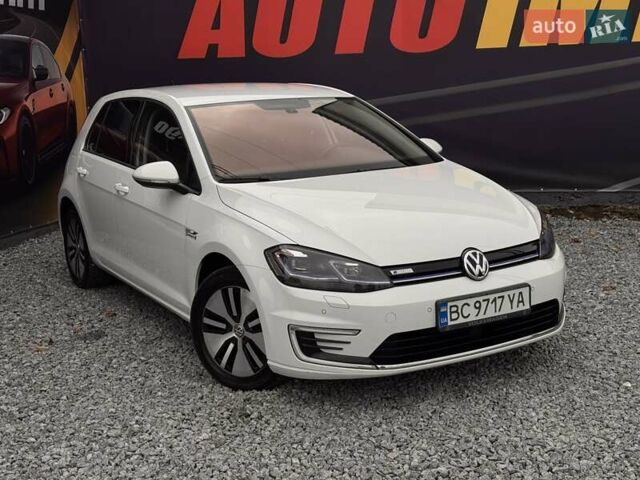 Белый Фольксваген e-Golf, объемом двигателя 0 л и пробегом 170 тыс. км за 13000 $, фото 1 на Automoto.ua