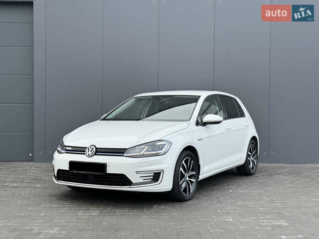 Білий Фольксваген e-Golf, об'ємом двигуна 0 л та пробігом 20 тис. км за 18001 $, фото 1 на Automoto.ua