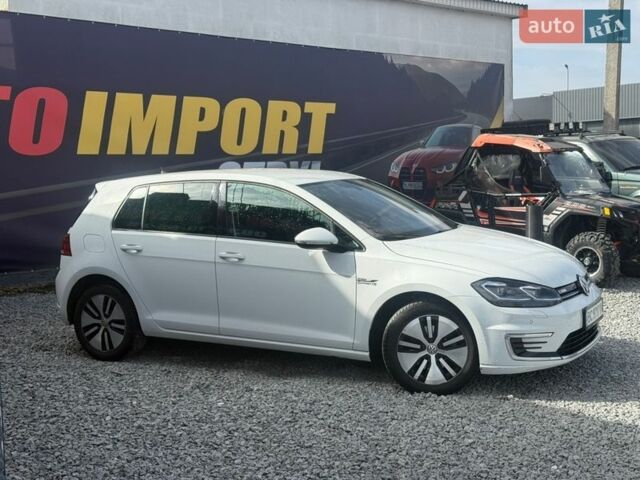 Белый Фольксваген e-Golf, объемом двигателя 0 л и пробегом 178 тыс. км за 11700 $, фото 1 на Automoto.ua