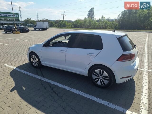 Білий Фольксваген e-Golf, об'ємом двигуна 0 л та пробігом 125 тис. км за 13500 $, фото 1 на Automoto.ua