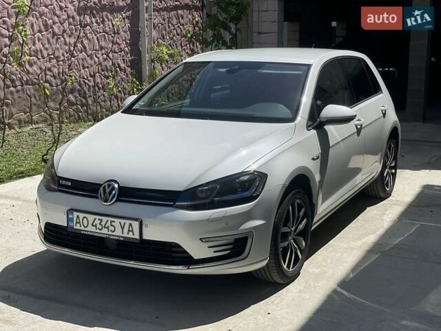 Білий Фольксваген e-Golf, об'ємом двигуна 0 л та пробігом 78 тис. км за 14500 $, фото 1 на Automoto.ua