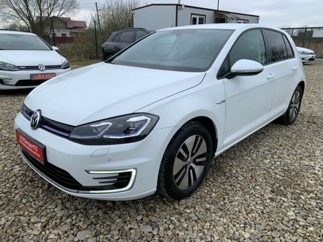 Белый Фольксваген e-Golf, объемом двигателя 0 л и пробегом 47 тыс. км за 15900 $, фото 1 на Automoto.ua