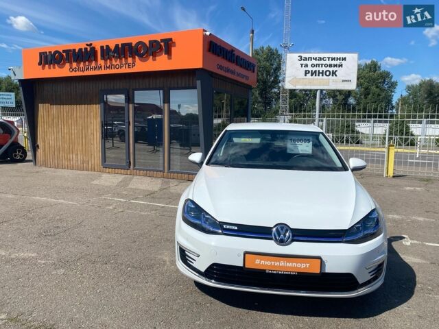 Белый Фольксваген e-Golf, объемом двигателя 0 л и пробегом 101 тыс. км за 16000 $, фото 1 на Automoto.ua