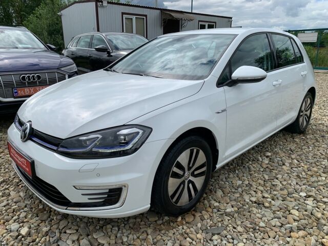 Белый Фольксваген e-Golf, объемом двигателя 0 л и пробегом 19 тыс. км за 14500 $, фото 1 на Automoto.ua
