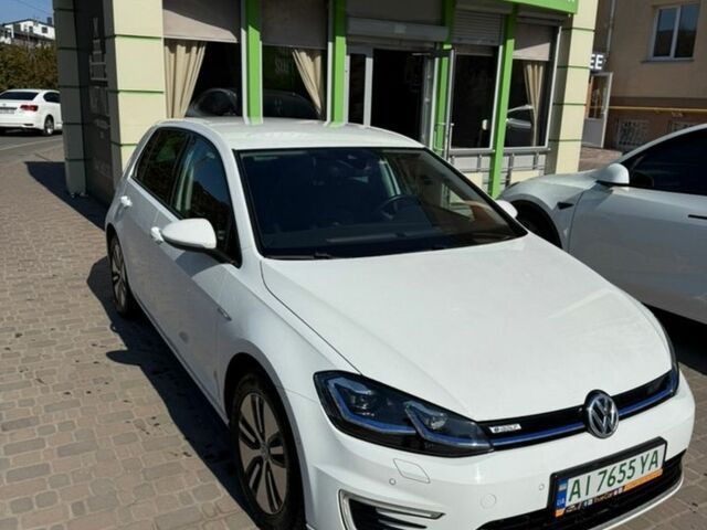 Білий Фольксваген e-Golf, об'ємом двигуна 0 л та пробігом 132 тис. км за 16500 $, фото 1 на Automoto.ua