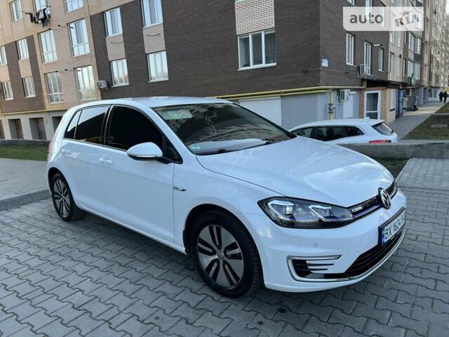 Білий Фольксваген e-Golf, об'ємом двигуна 0 л та пробігом 51 тис. км за 13500 $, фото 1 на Automoto.ua