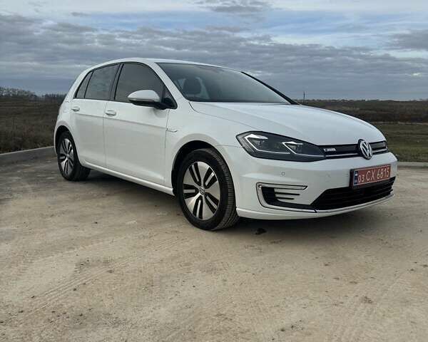 Білий Фольксваген e-Golf, об'ємом двигуна 0 л та пробігом 75 тис. км за 14650 $, фото 1 на Automoto.ua