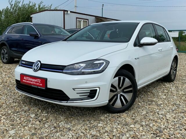 Белый Фольксваген e-Golf, объемом двигателя 0 л и пробегом 43 тыс. км за 14400 $, фото 1 на Automoto.ua