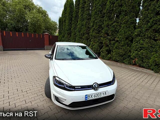 Білий Фольксваген e-Golf, об'ємом двигуна 0 л та пробігом 114 тис. км за 14000 $, фото 1 на Automoto.ua