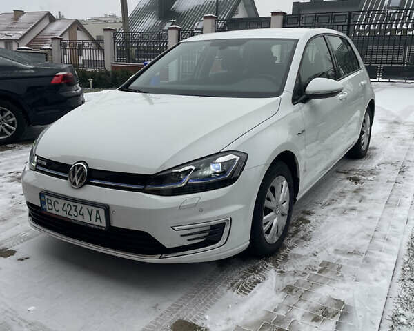 Білий Фольксваген e-Golf, об'ємом двигуна 0 л та пробігом 45 тис. км за 14500 $, фото 1 на Automoto.ua