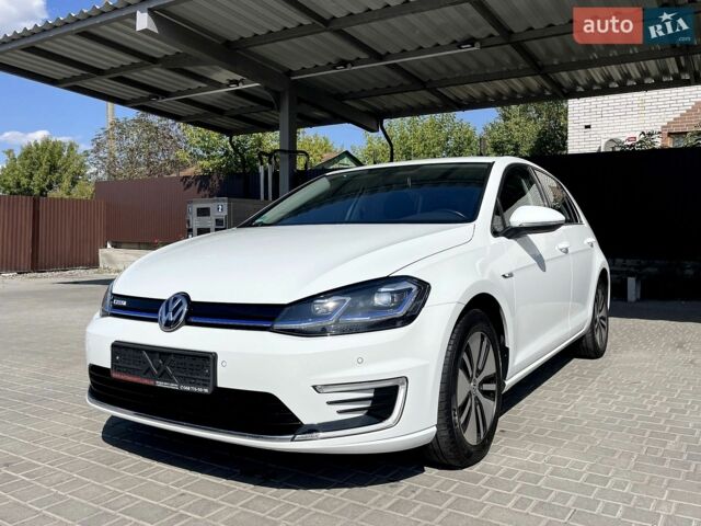 Білий Фольксваген e-Golf, об'ємом двигуна 0 л та пробігом 237 тис. км за 13450 $, фото 1 на Automoto.ua