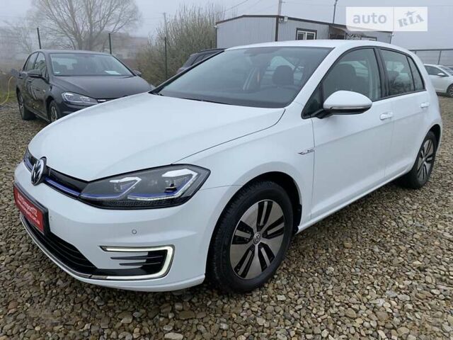 Белый Фольксваген e-Golf, объемом двигателя 0 л и пробегом 14 тыс. км за 16500 $, фото 1 на Automoto.ua